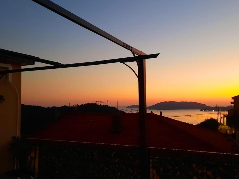 La Terrazza Sul Golfo Dei Poeti Con Vista Mare Apartment Pitelli Exterior photo